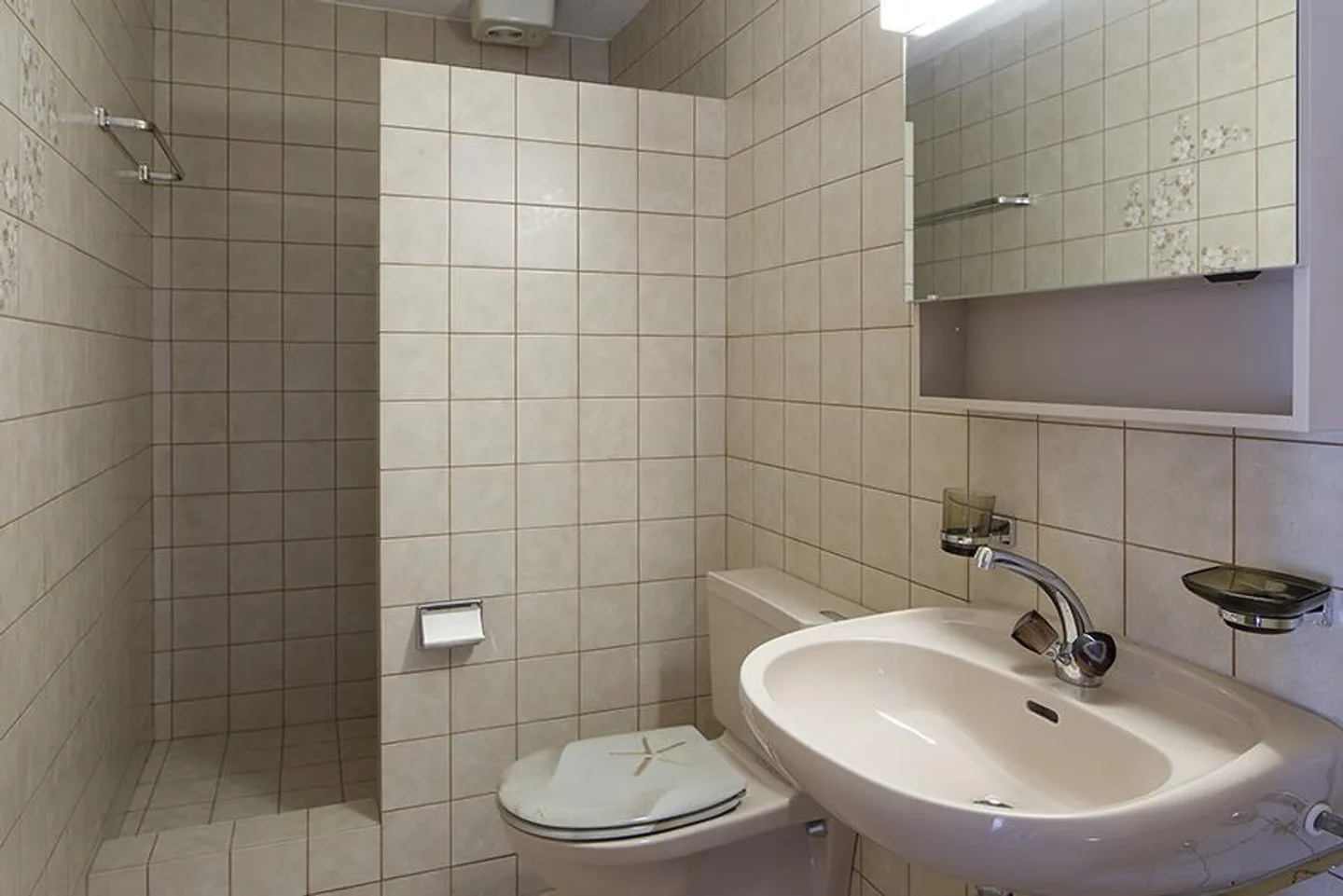 Appartement en duplex spacieux de 4,5 pièces avec vue sur le lac et panoramique - Photo 13 sur 20