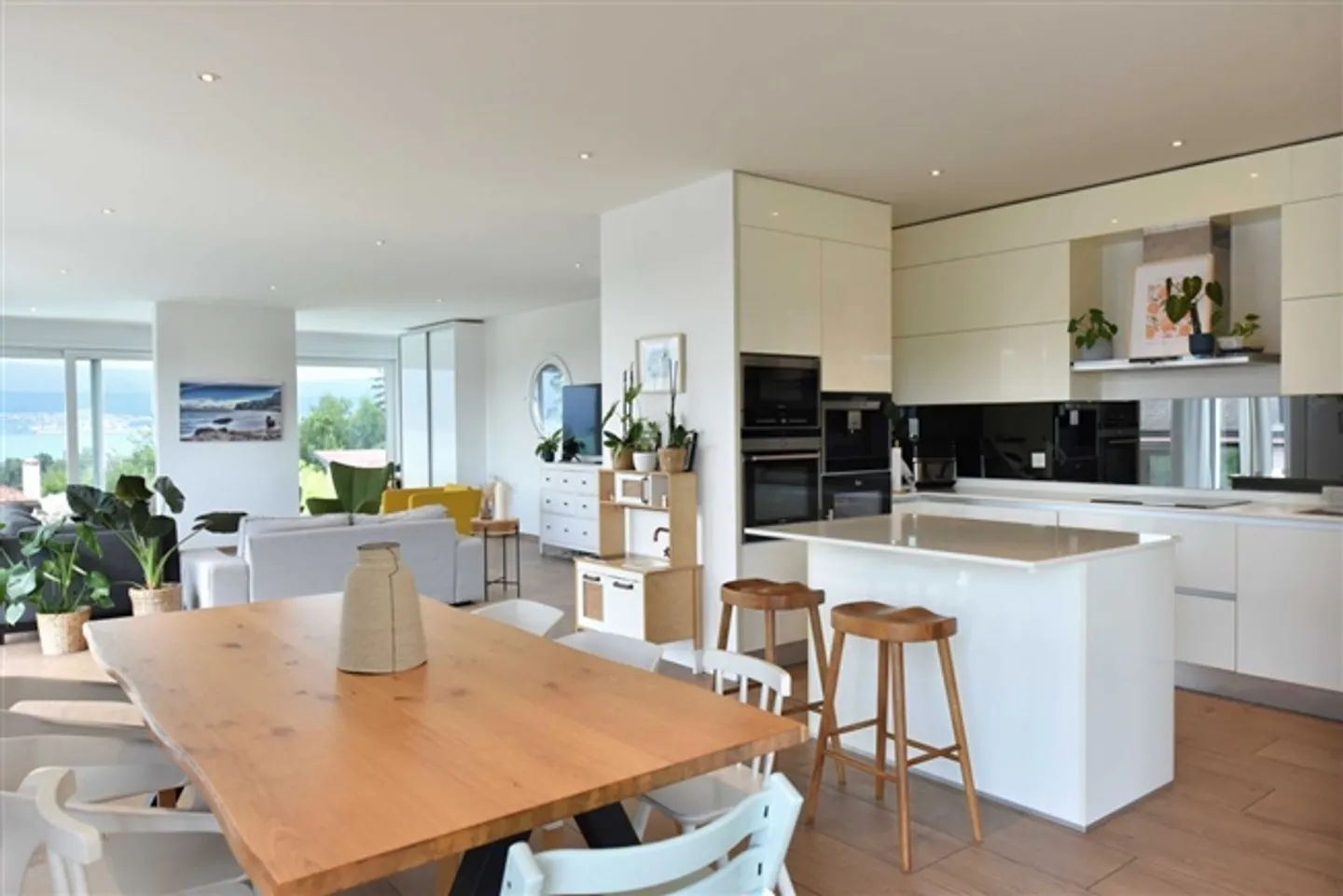 Portalban - Villa moderna di lusso con piscina - Vista lago e servizi di prima classe - Foto 2 di 13