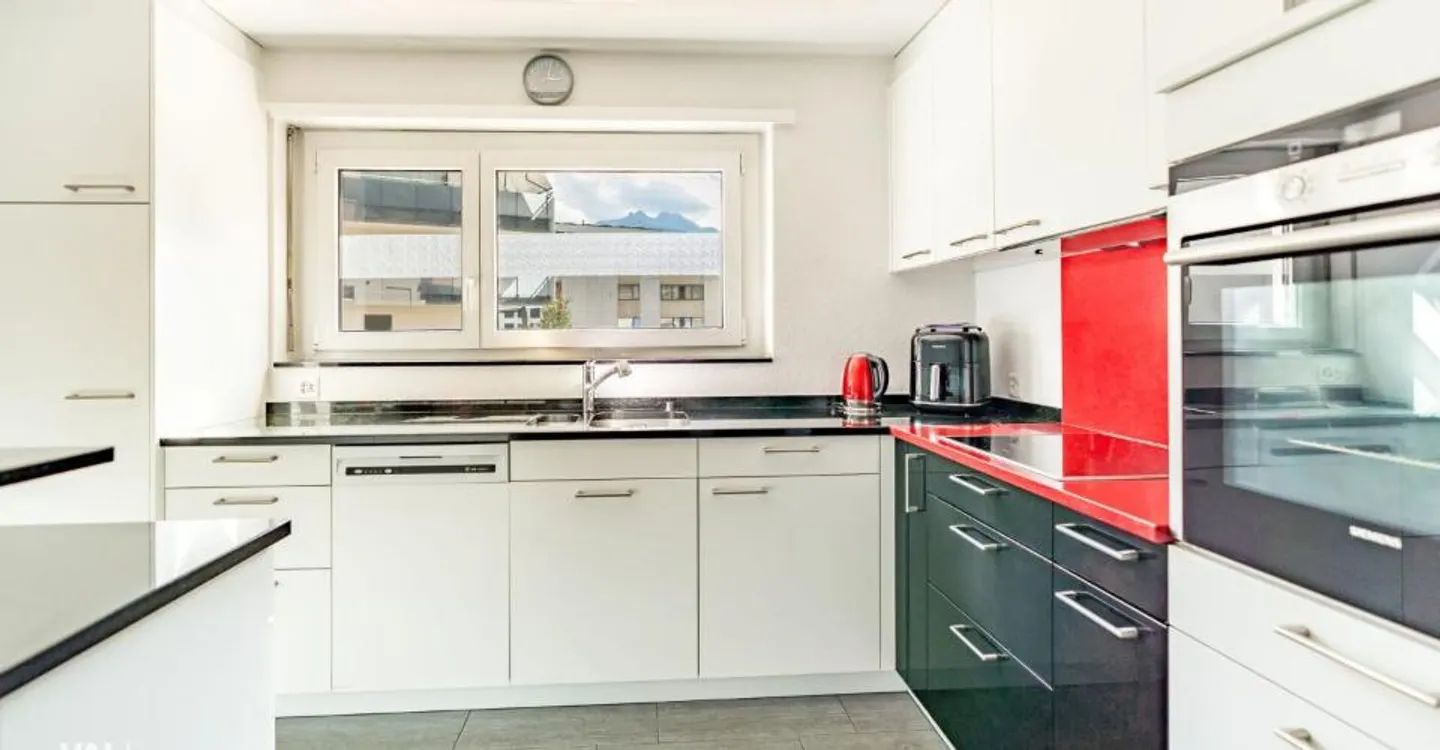 Appartement 3.5 pièces ensoleillé au centre de Visp - Photo 5 sur 12