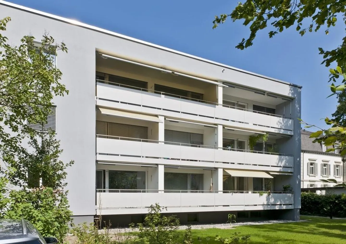 RENT WITHOUT DEPOSIT - Living centrally yet in greenery - Photo 1 of 6