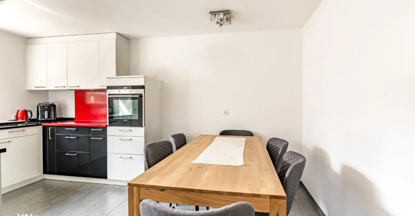 Appartement 3.5 pièces ensoleillé au centre de Visp - Photo 7 sur 12