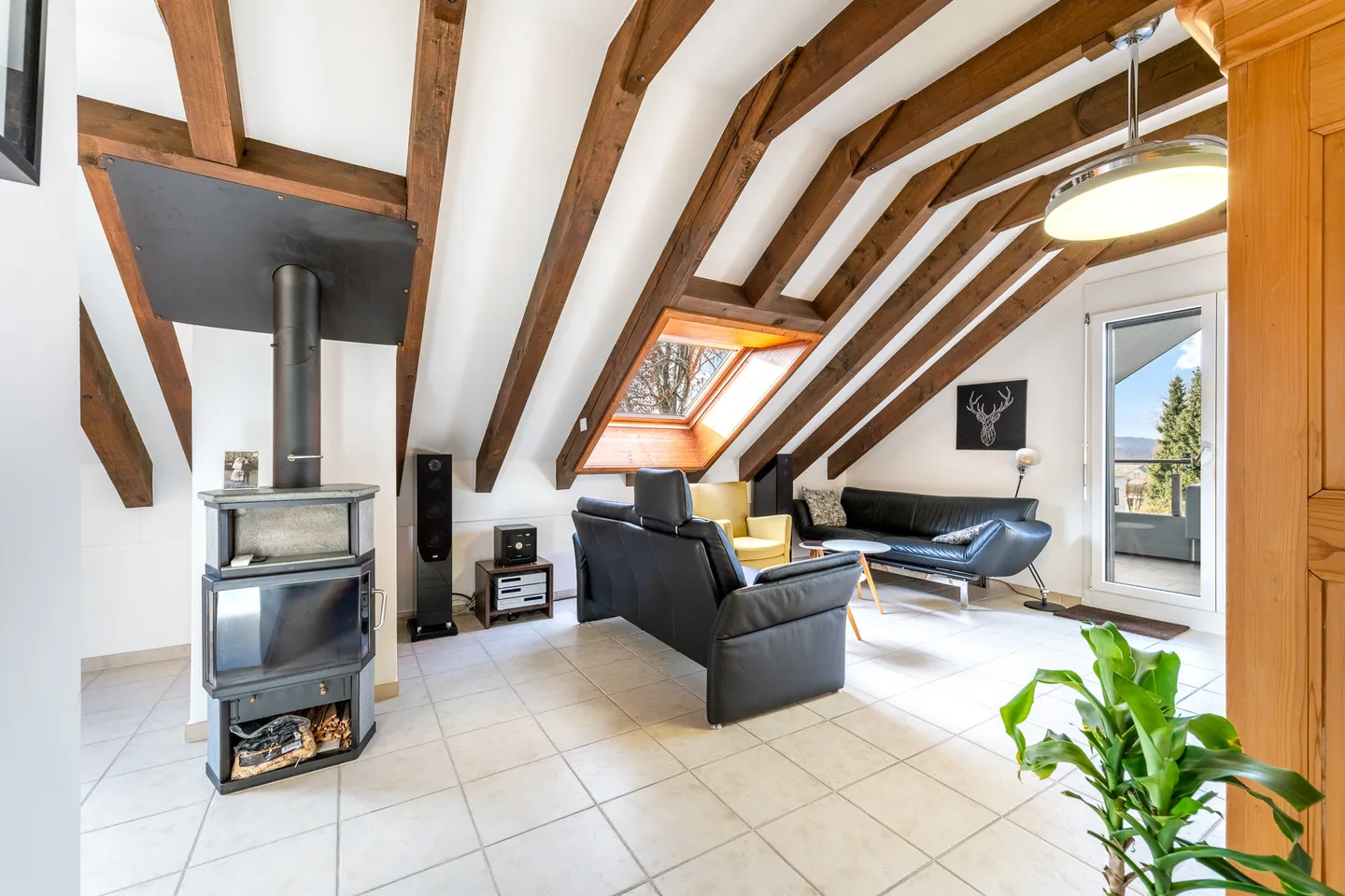 Gemütliche 4.5-Zimmer Dachwohnung mit viel Charme - Foto 1 di 13