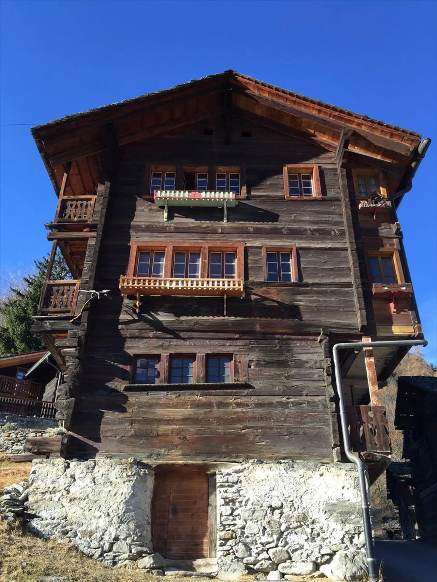 8-Room Chalet - Photo 2 of 20