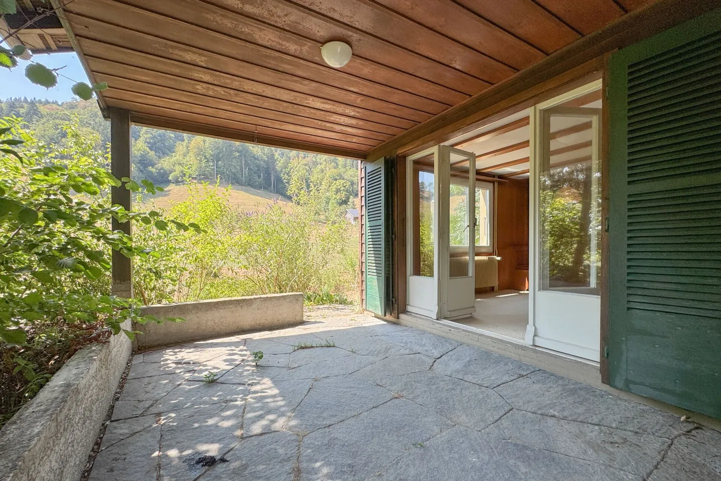 Geräumiges Einfamilienhaus mit Privatsphäre - Foto 5 von 13
