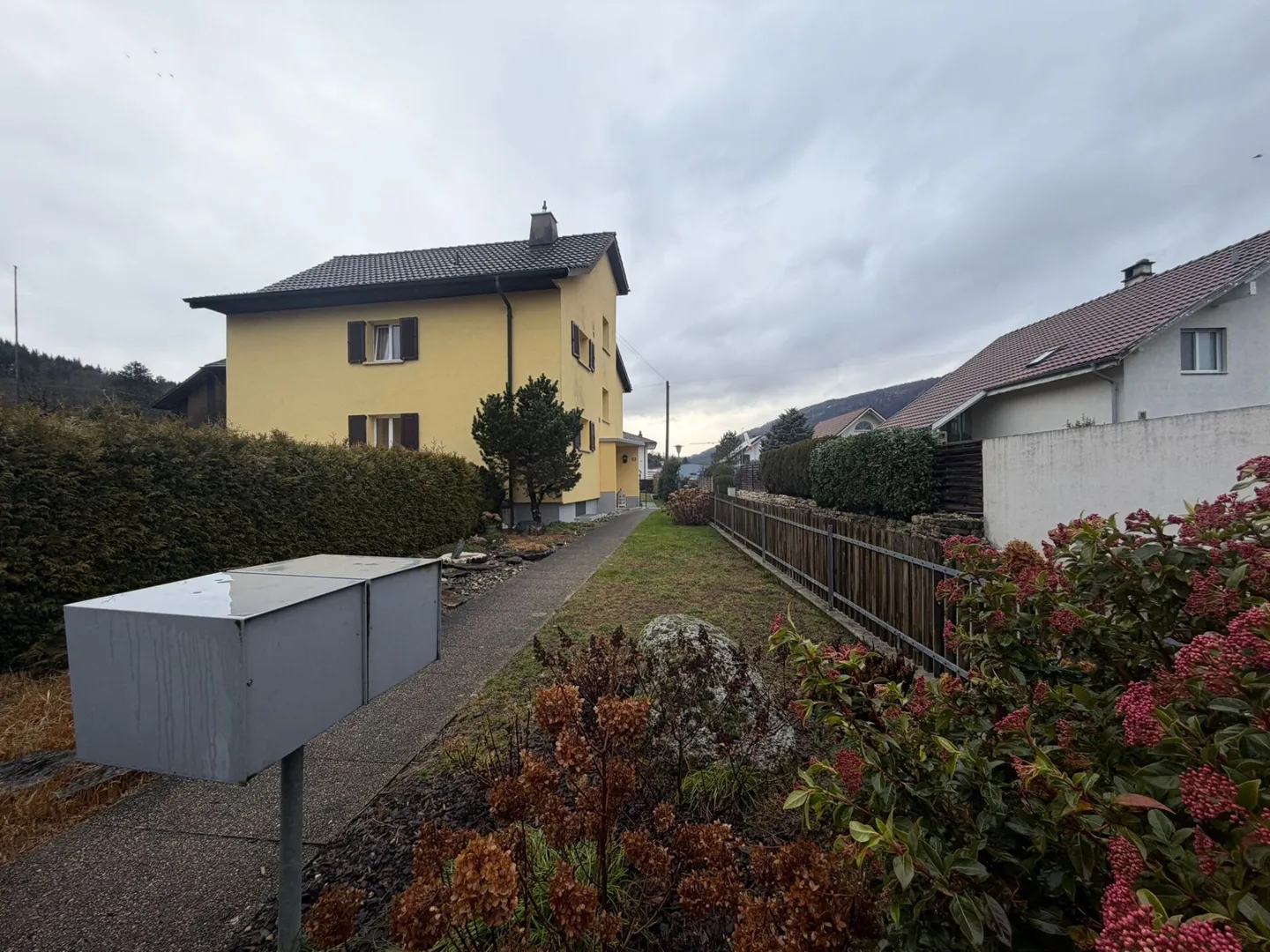 Geräumige Wohnung mit Garten - Foto 2 von 10