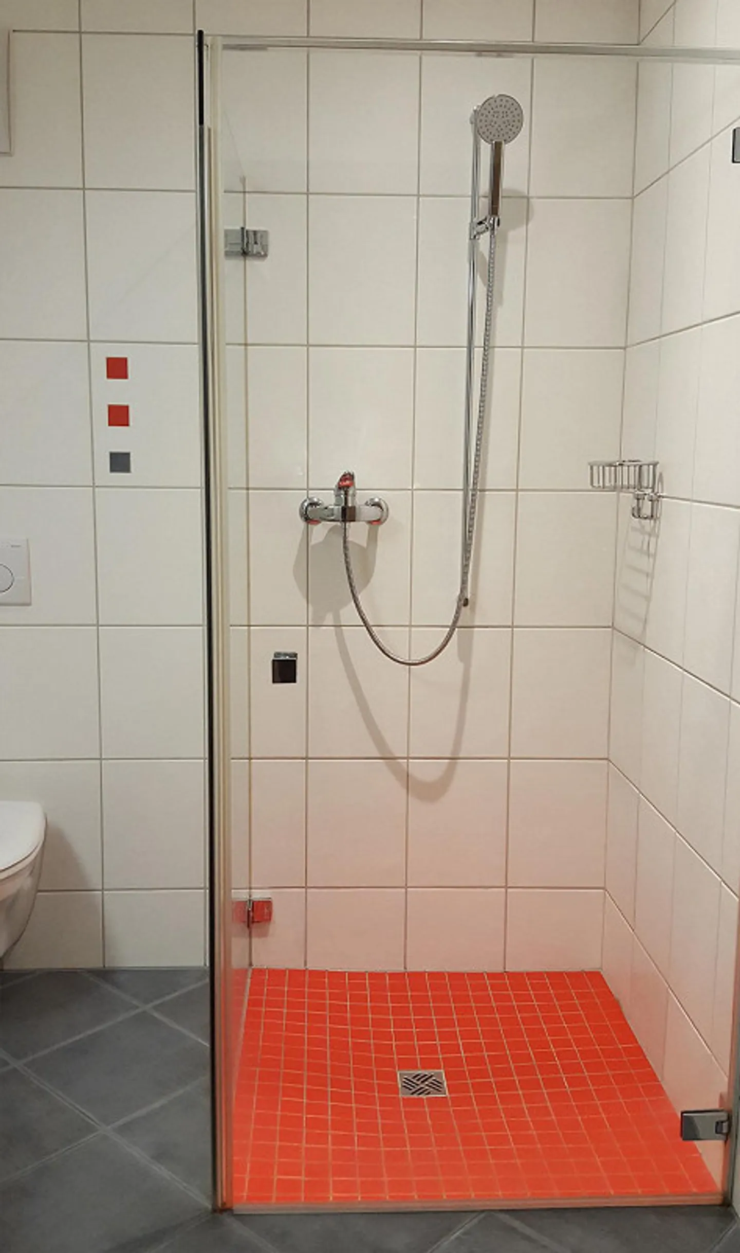Appartement spacieux de 4½ pièces au rez-de-chaussée avec finition de haute qualité - Photo 10 sur 15