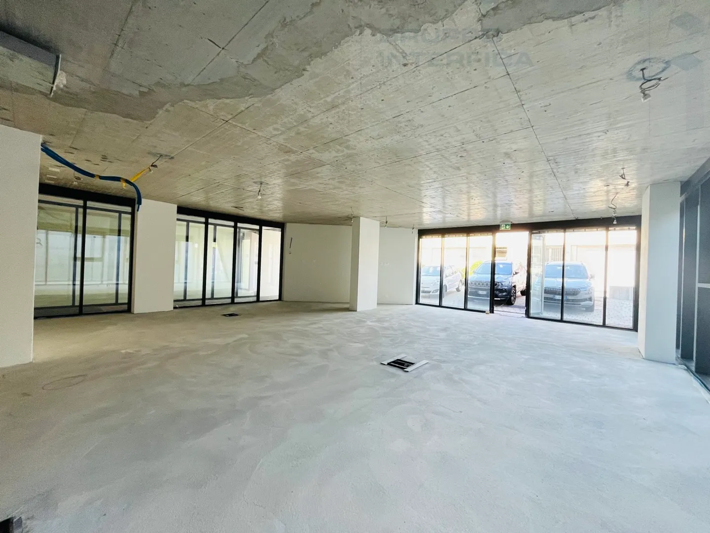 MODERN OPEN SPACE OFFICE - Photo 3 of 7
