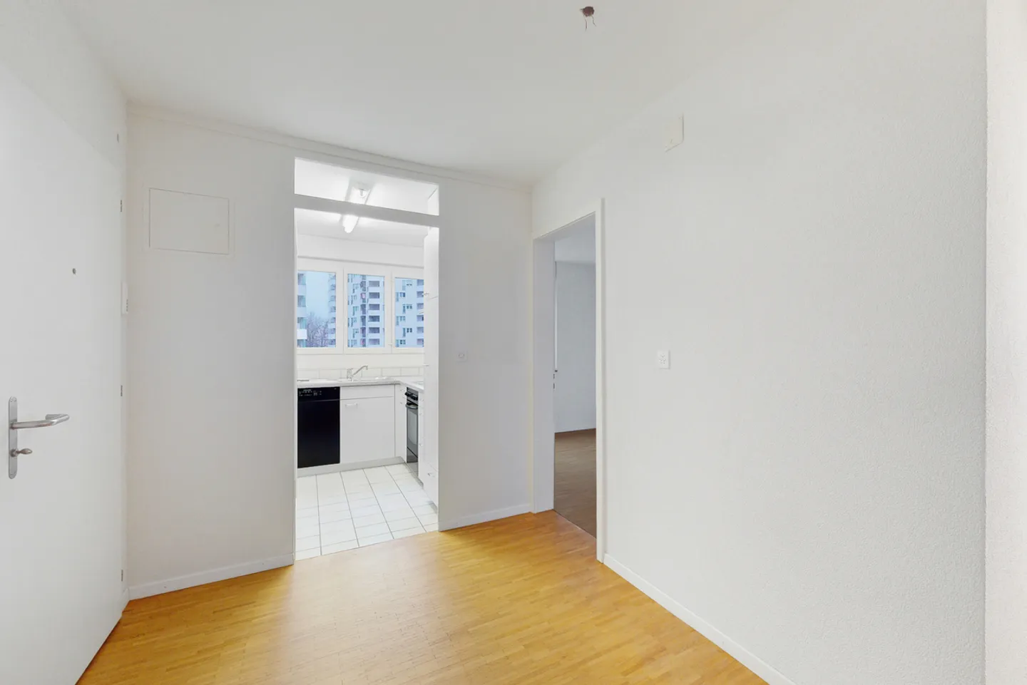 Appartamento accogliente con 3 camere nel parco residenziale Jurintra! - Foto 5 di 8