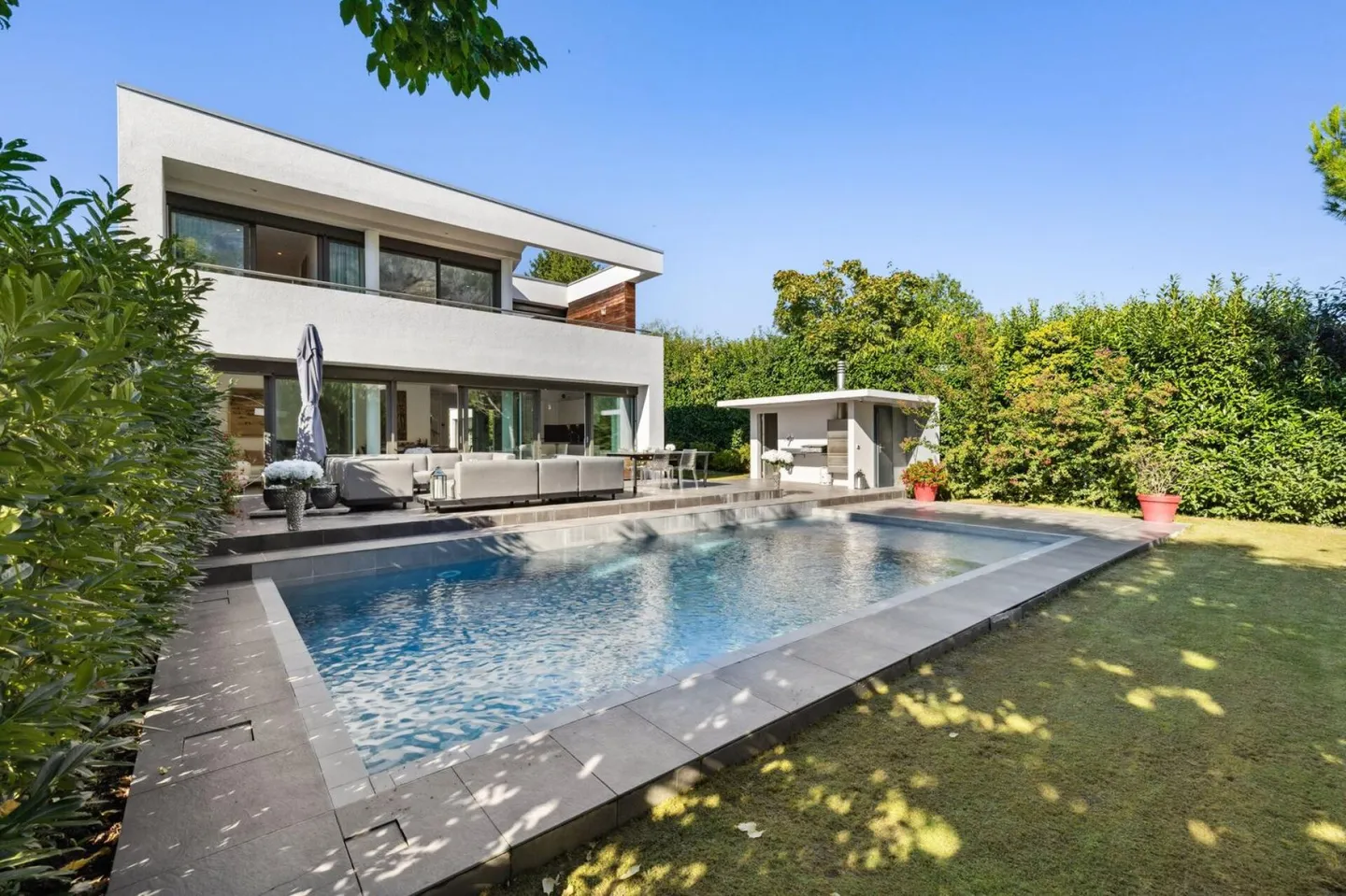 Elegante Villa mit Pool in Veyrier - Foto 1 von 10