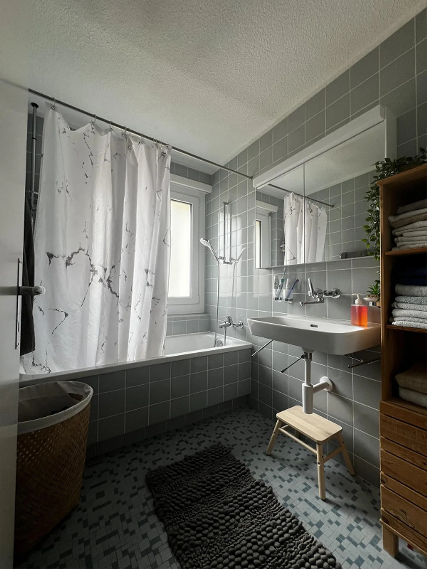 Subtenant for 4.5 room apartment starting 01.01.2027 - Photo 2 of 11