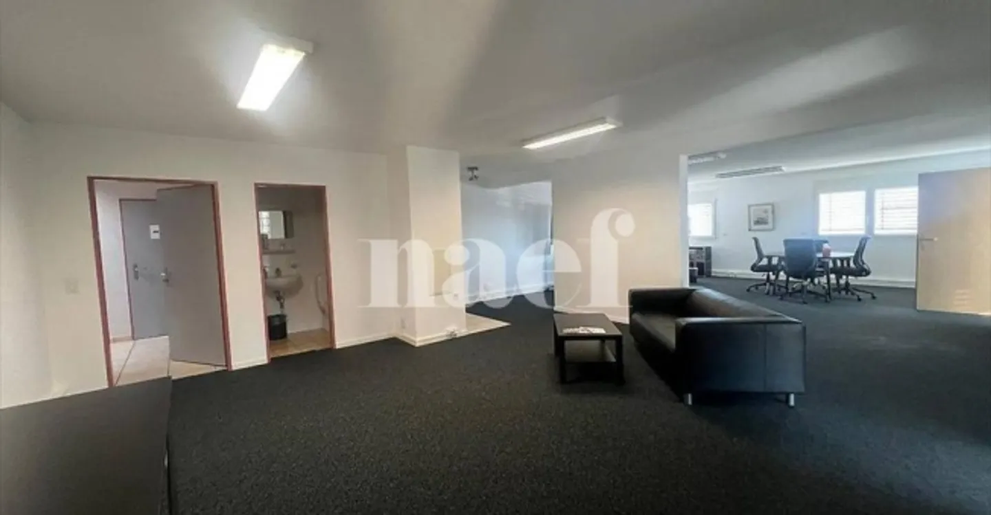 Bureau à louer - Photo 2 sur 6