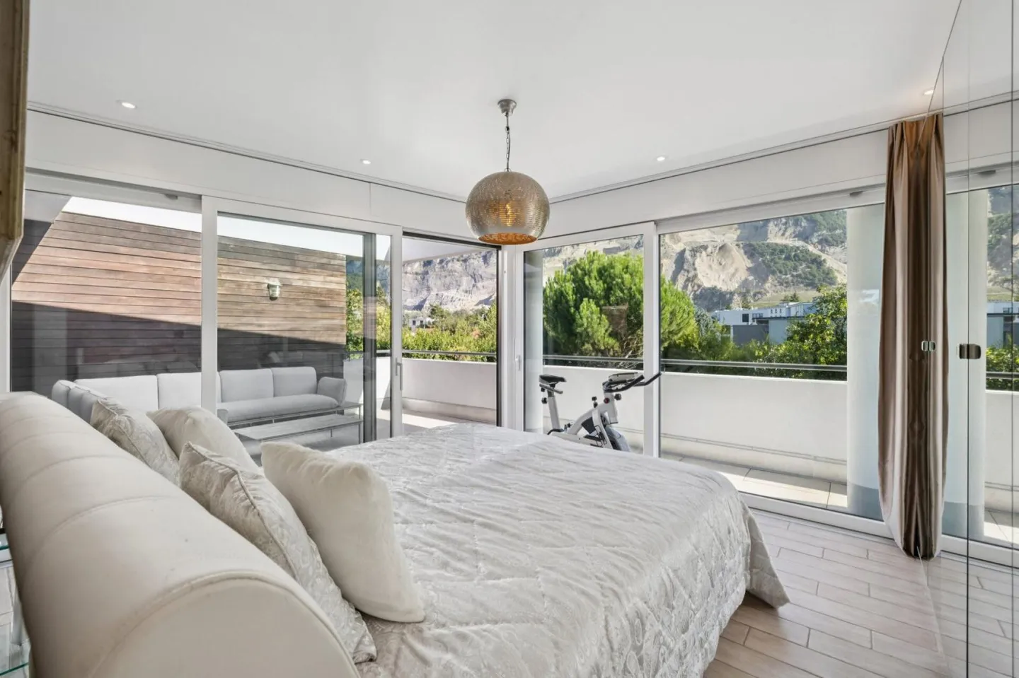 Elegante Villa mit Pool in Veyrier - Foto 4 von 10