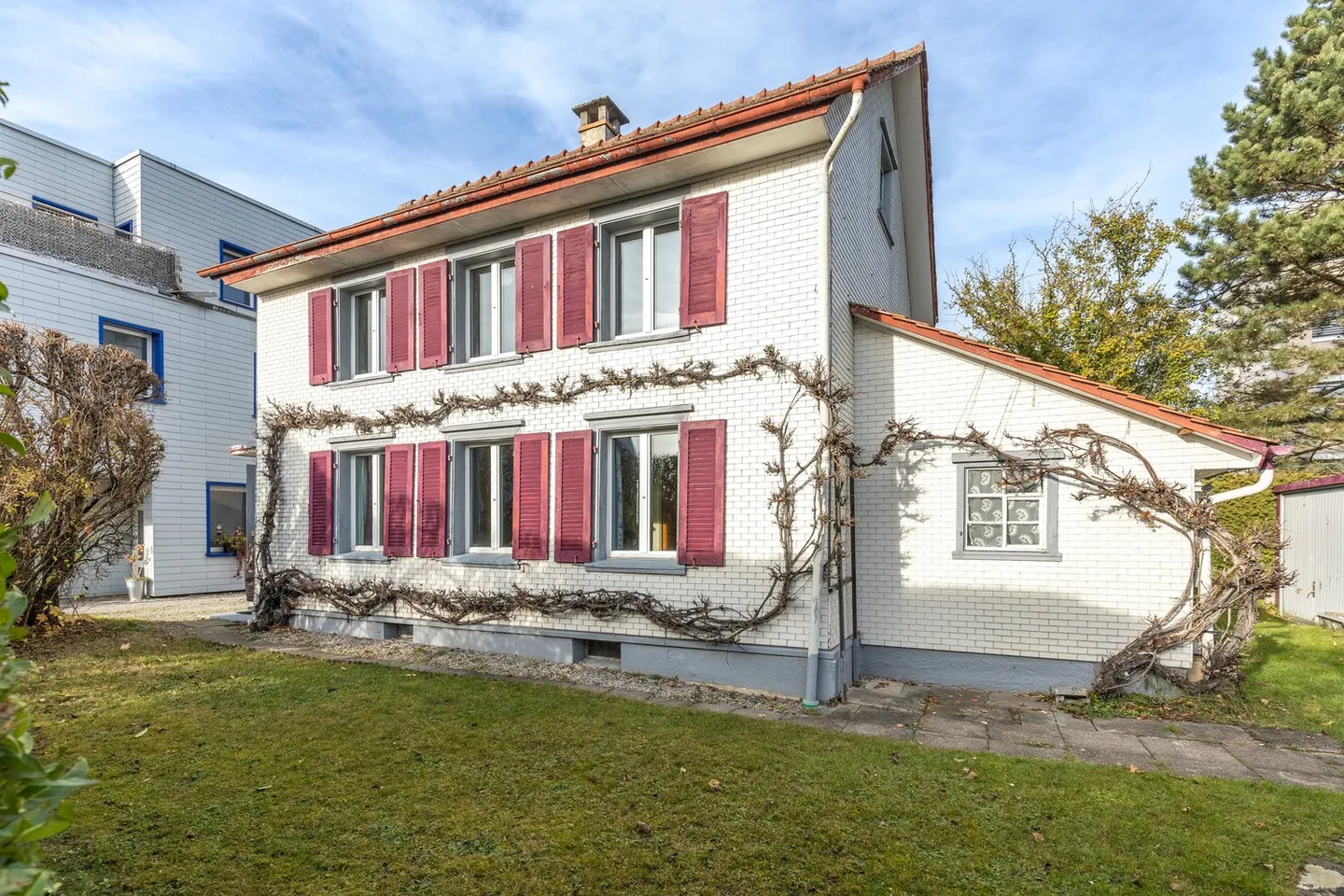 Charmantes Freistehendes Haus - Foto 1 von 10