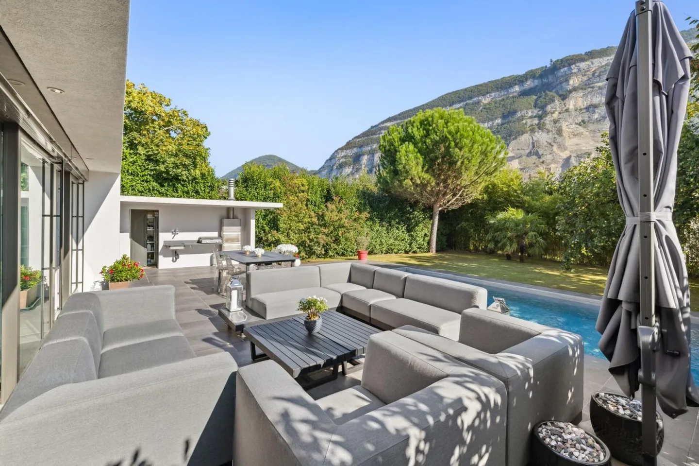 Elegante Villa mit Pool in Veyrier - Foto 9 von 10