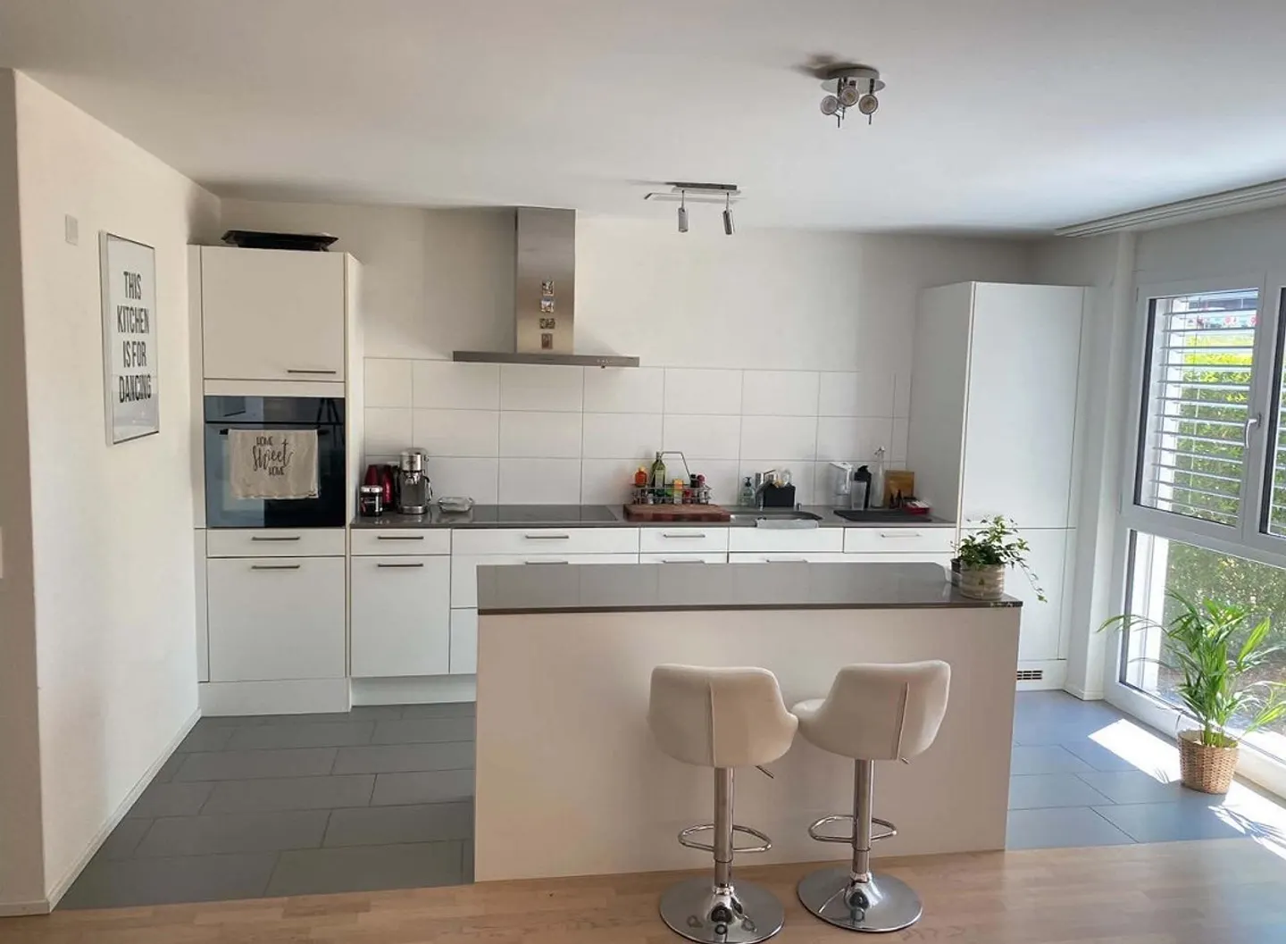 Recherche de locataire – Appartement de jardin lumineux de 2,5 pièces à Bülach - Photo 1 sur 8
