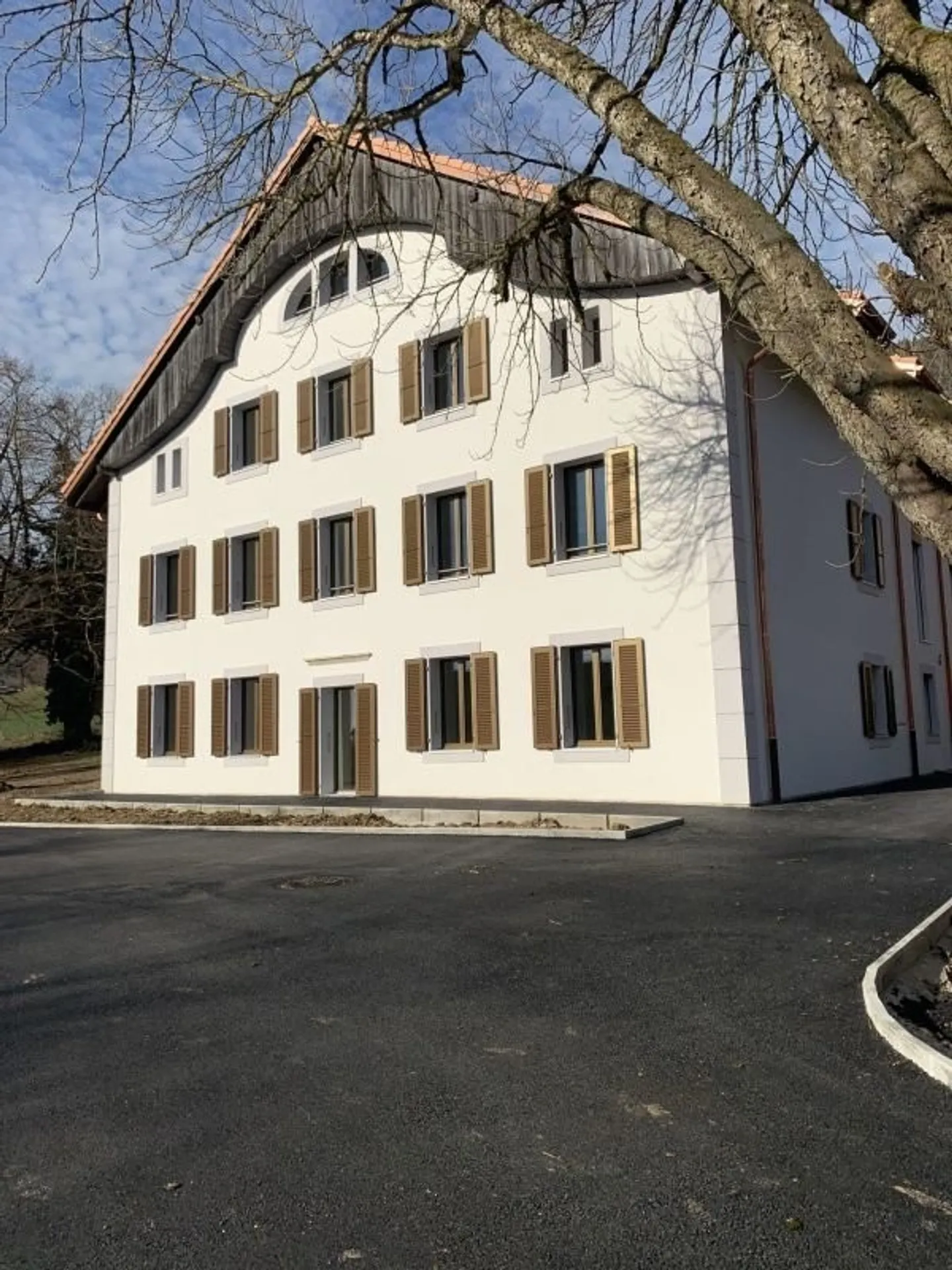 Claire-Vie - 11 apartments with support - Photo 2 of 6