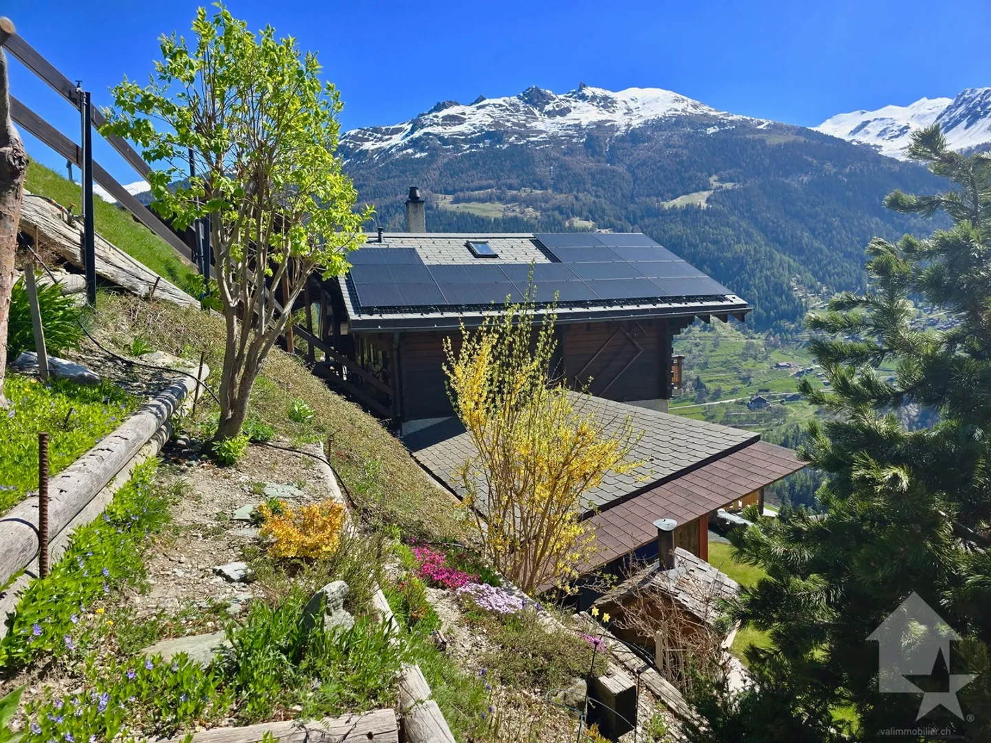 Magnifique chalet avec 2 places de parc extérieures - Photo 13 sur 35