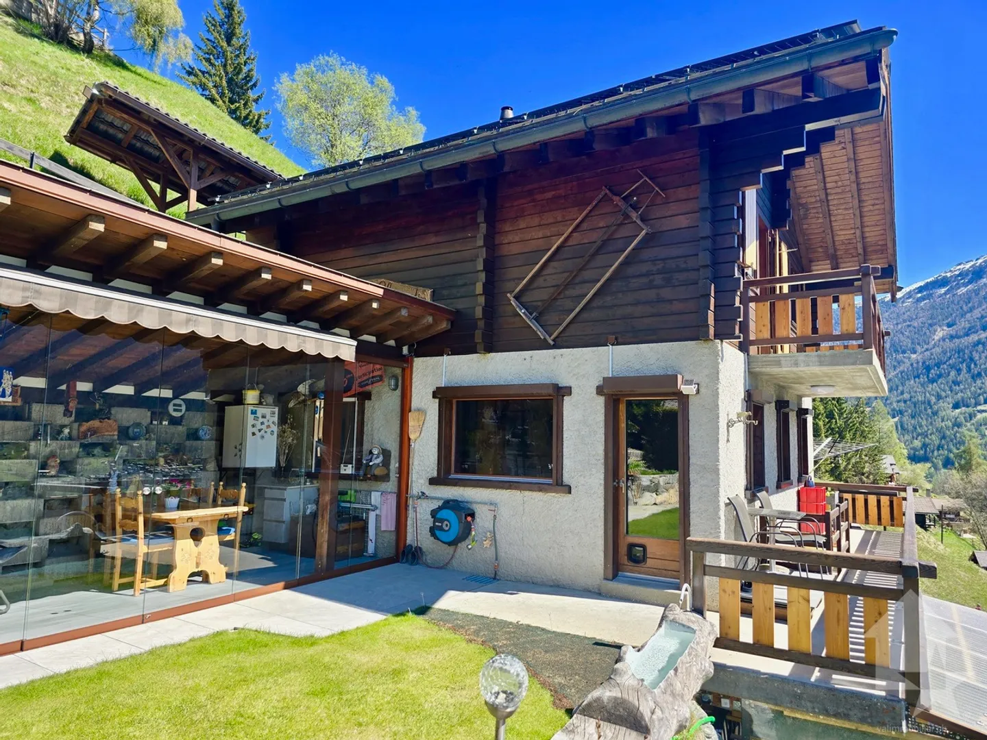 Magnifique chalet avec 2 places de parc extérieures - Photo 21 sur 35