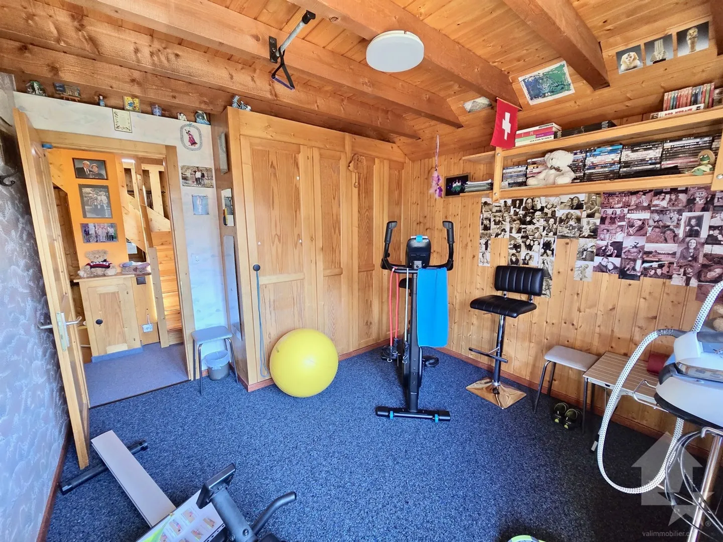 Magnifique chalet avec 2 places de parc extérieures - Photo 31 sur 35