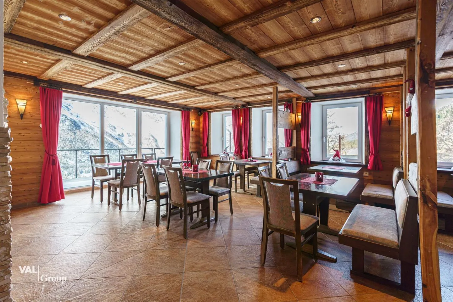Bellissima locanda di montagna Triftalp con grande potenziale e numerosi punti salienti - Foto 3 di 13