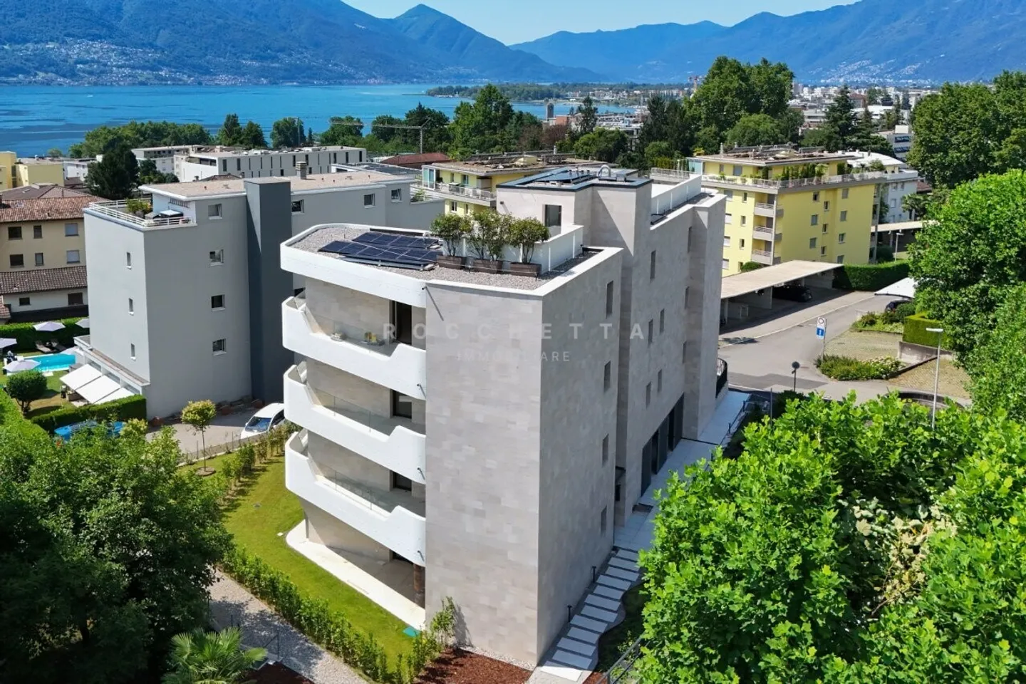 Exclusive Apartments in Minusio - Photo 2 of 15