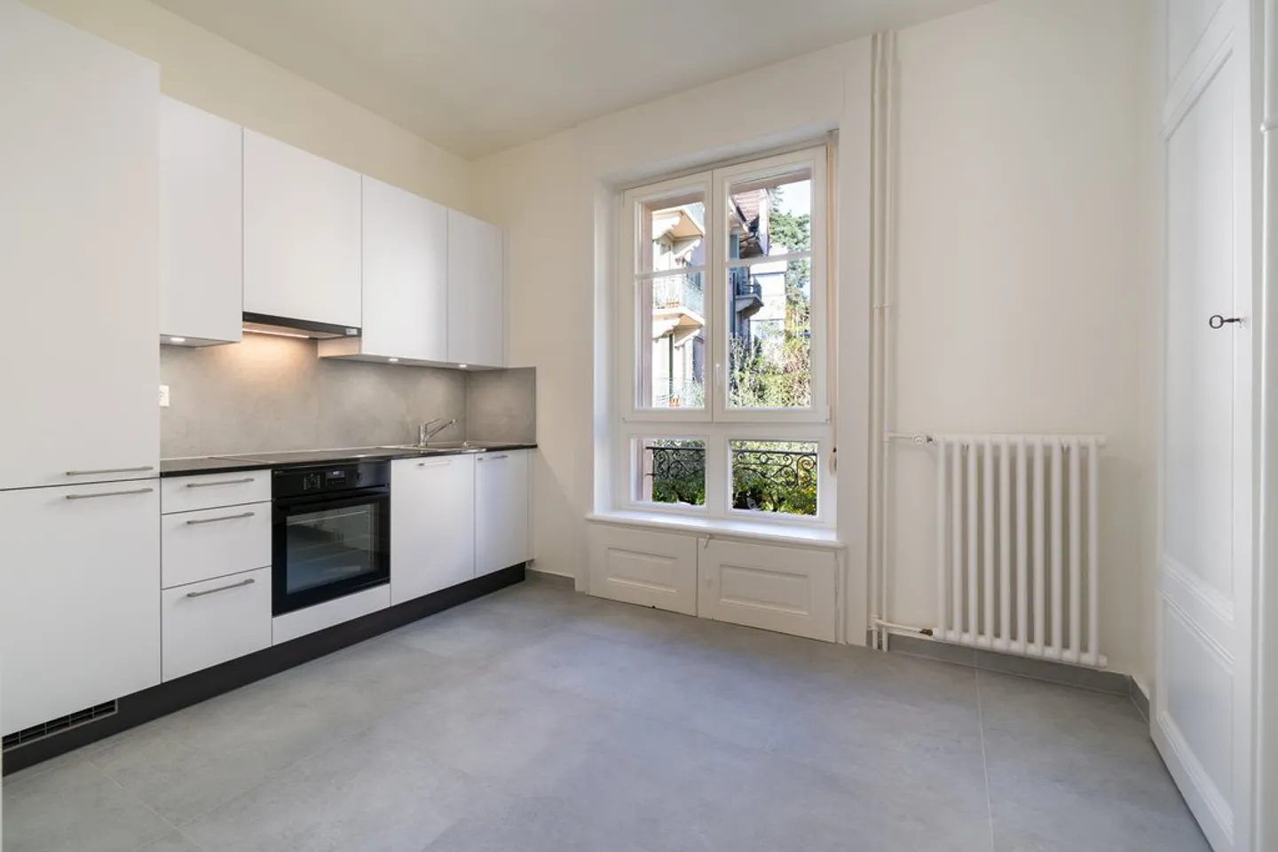 Charming Apartment in Lausanne - Photo 4 of 9