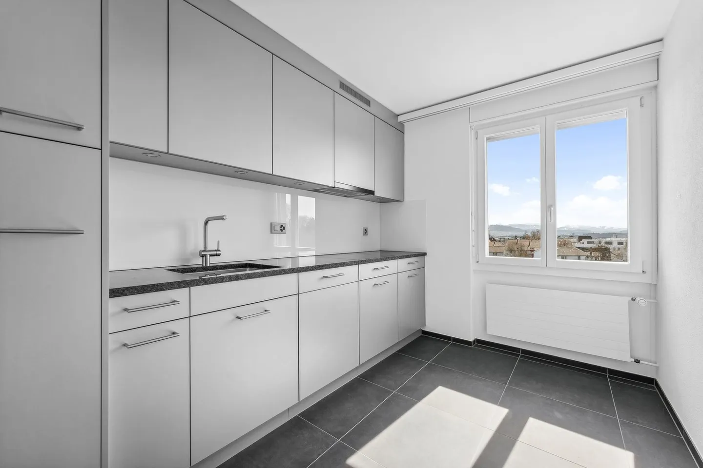 Appartement 3.5 pièces au standard de propriété - Photo 3 sur 7