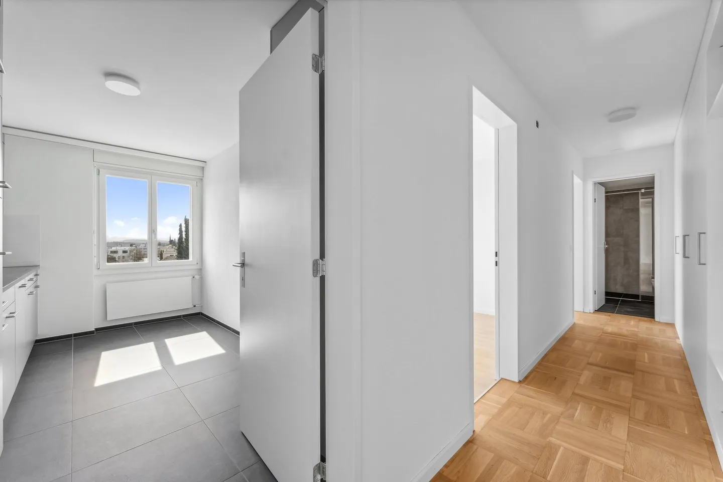 Appartement 3.5 pièces au standard de propriété - Photo 4 sur 7