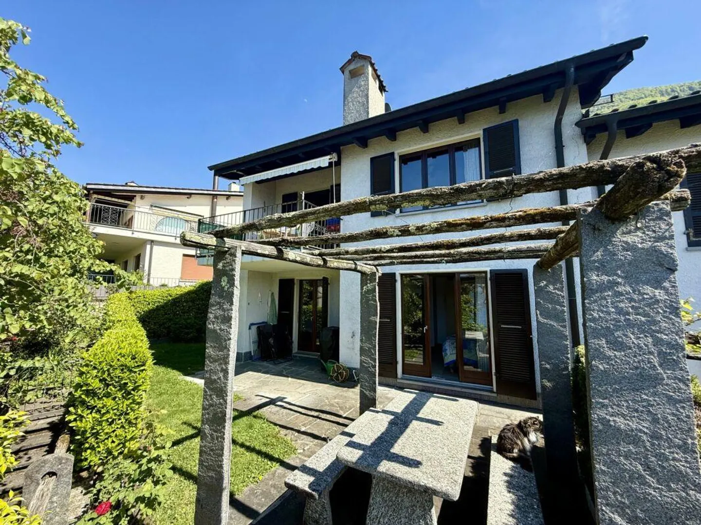 Casa angolare con bella vista sul lago - Foto 2 di 9