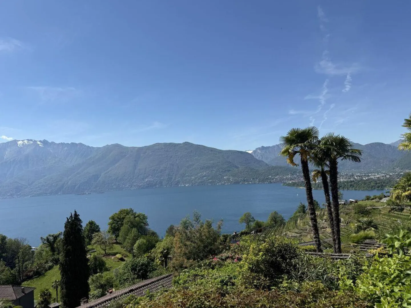 Casa angolare con bella vista sul lago - Foto 4 di 9