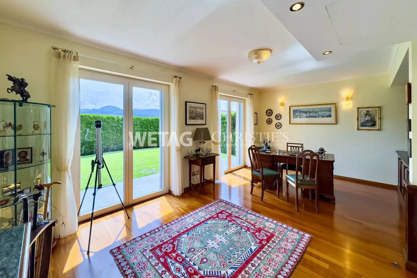 À vendre à Lugano-Manno élégante villa avec piscine, grand jardin... - Photo 11 sur 13