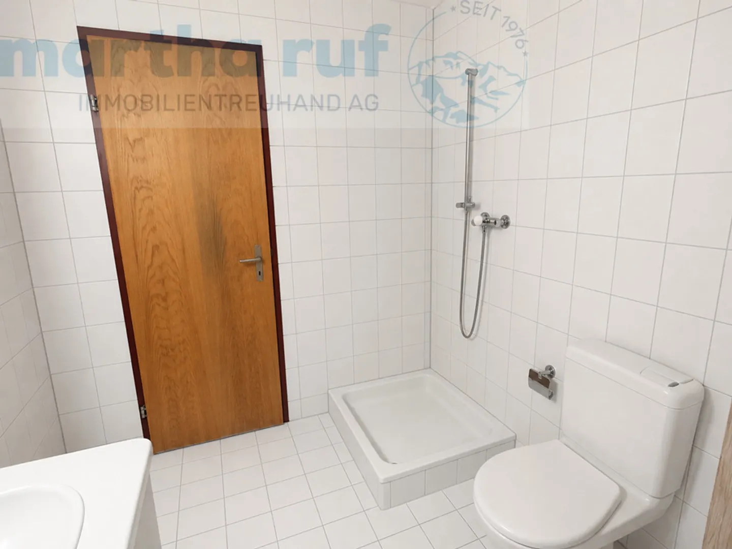Appartement spacieux de 4,5 pièces au rez-de-chaussée - Photo 9 sur 12