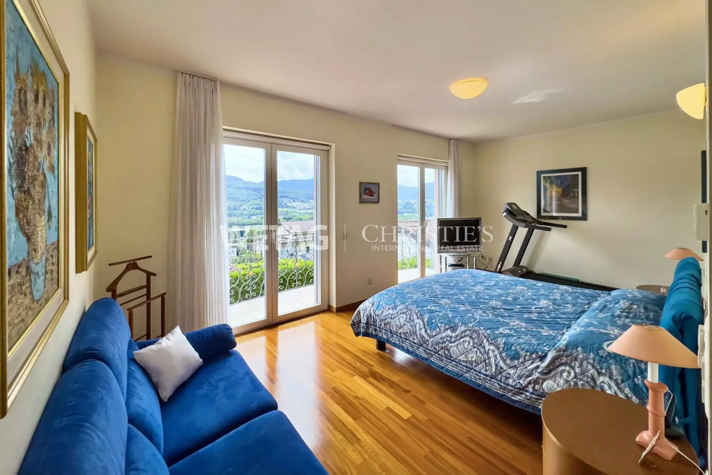À vendre à Lugano-Manno élégante villa avec piscine, grand jardin... - Photo 8 sur 13