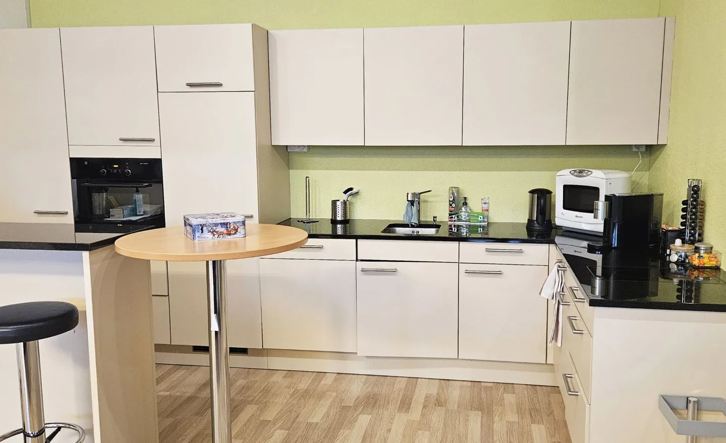 Modernes Büro im Freienbach - Foto 12 von 16