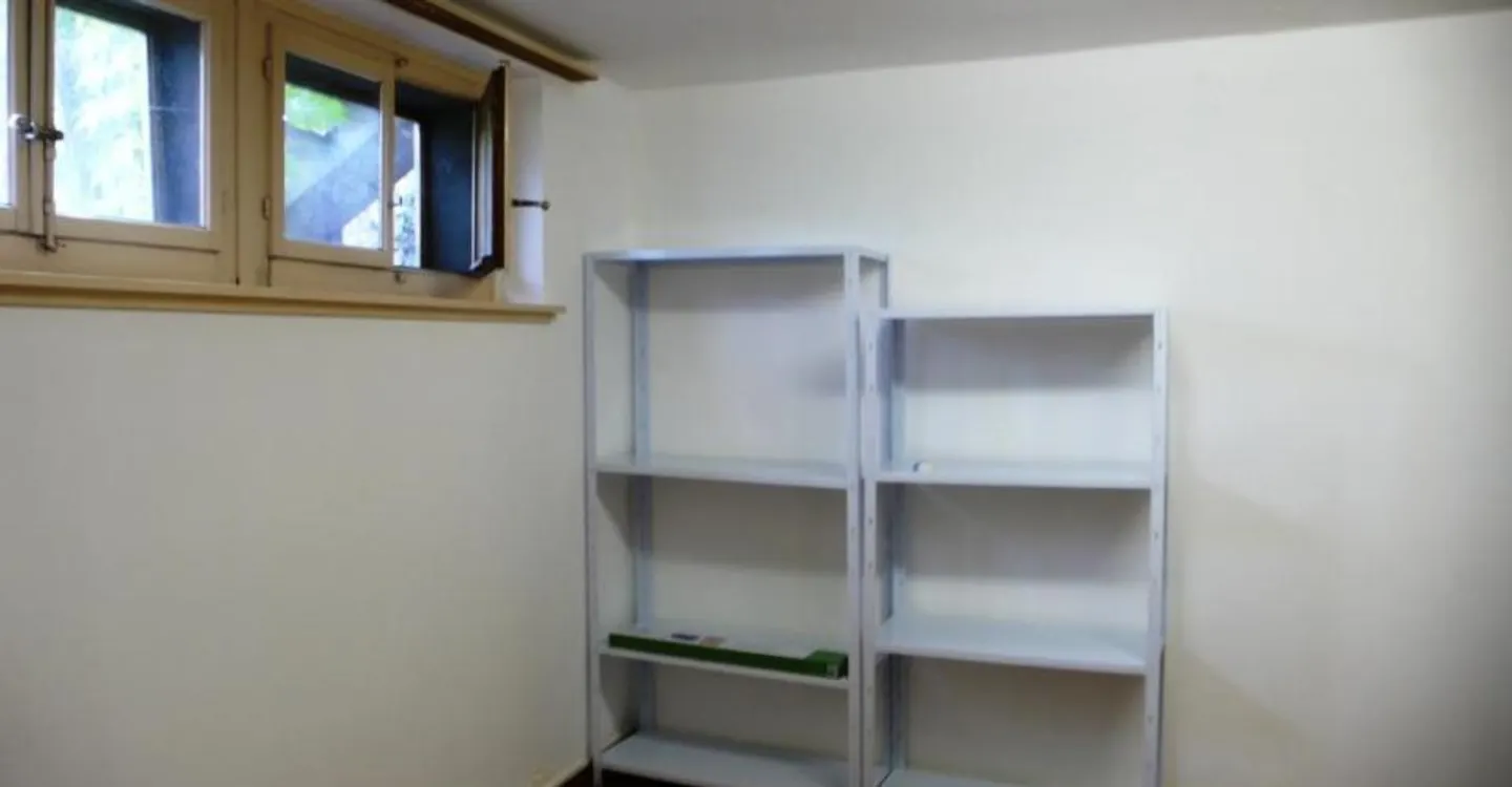 For rent in Sion, av. Ritz 22, premises on the lower ground floor - Photo 4 of 6