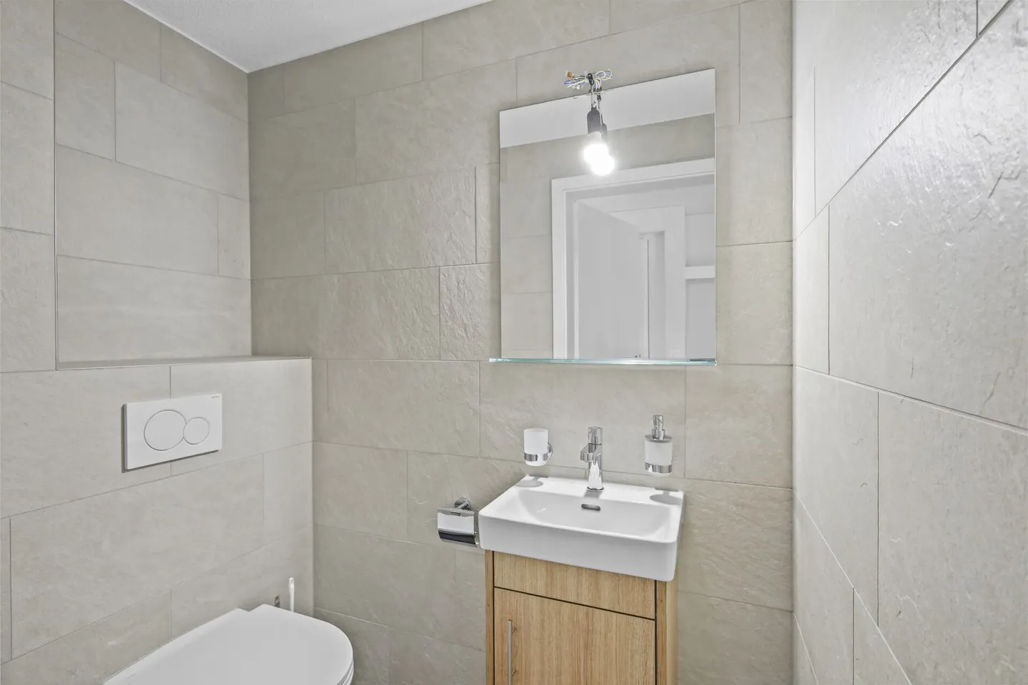Appartement 4.5 pièces avec vue dégagée - Photo 9 sur 12