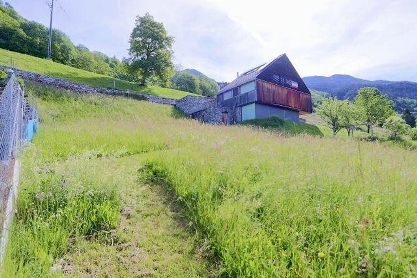 Buildable land of 584 m2 in R2 zone / Building plot of 584 m2 in R2 zone in a very quiet, sunny location - Photo 1 of 13