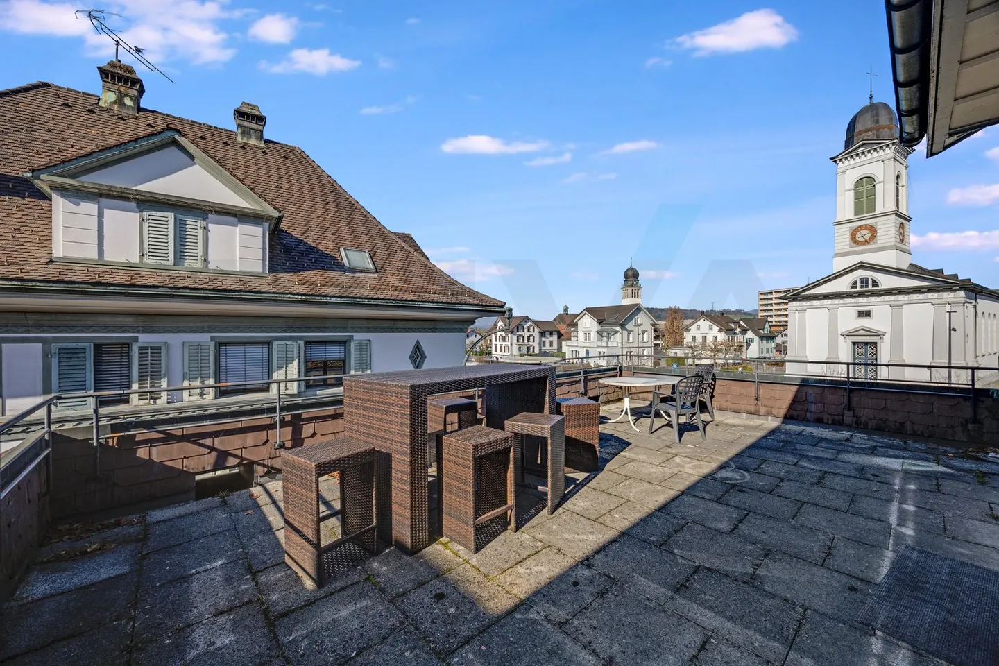 Spacious Restaurant with Terrace - Photo 8 of 15