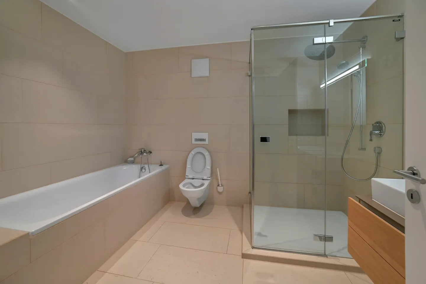 Moderne 3.5-Zimmer-Wohnung mit Balkon in Zürich-Wollishofen – 94 m² - Photo 7 sur 9