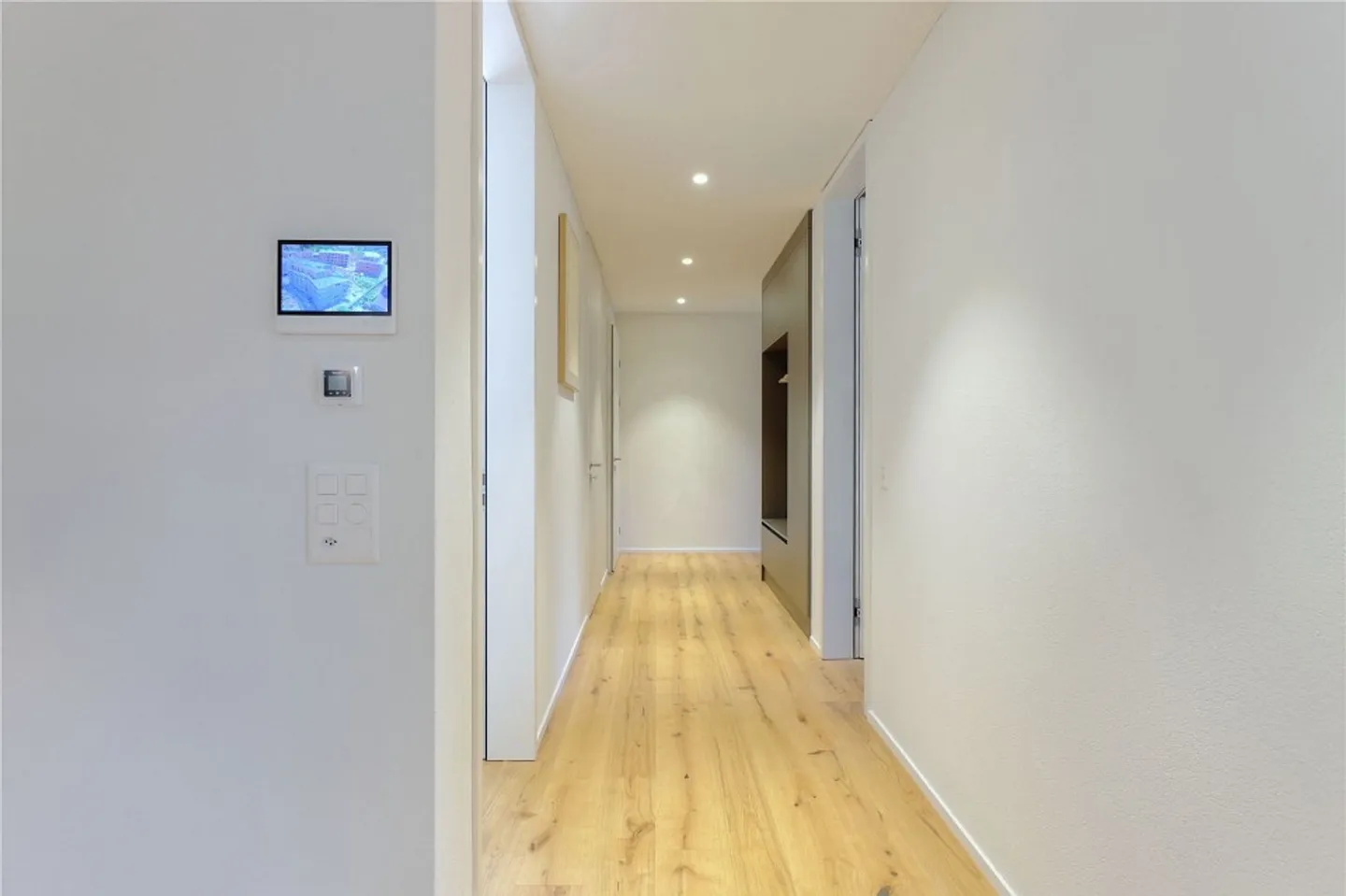 Luxury Apartment in Urtenen-Schönbühl - Photo 11 of 13