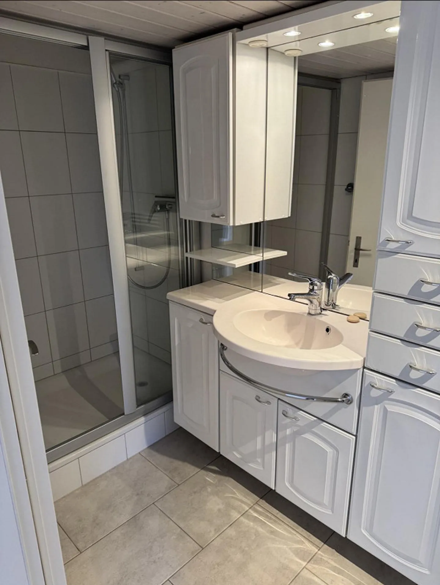 3,5-Zimmer Maisonette mit privater Dachterrasse in der Zürcher Altstadt - Foto 8 von 10