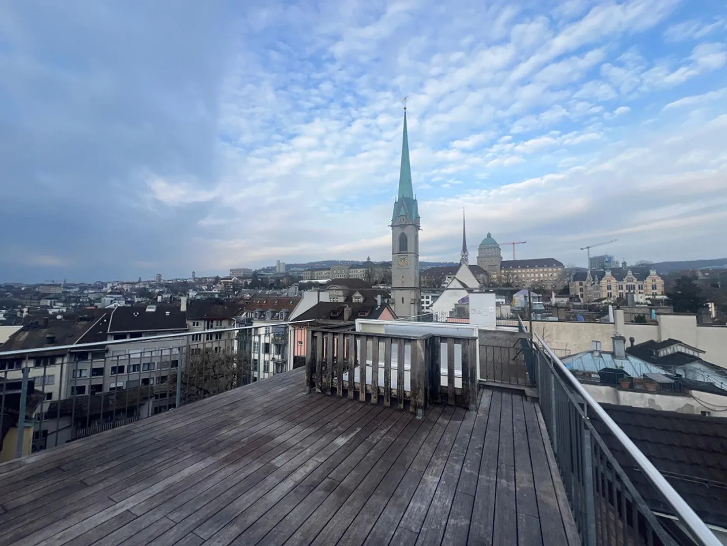 3,5-Zimmer Maisonette mit privater Dachterrasse in der Zürcher Altstadt - Foto 2 von 10