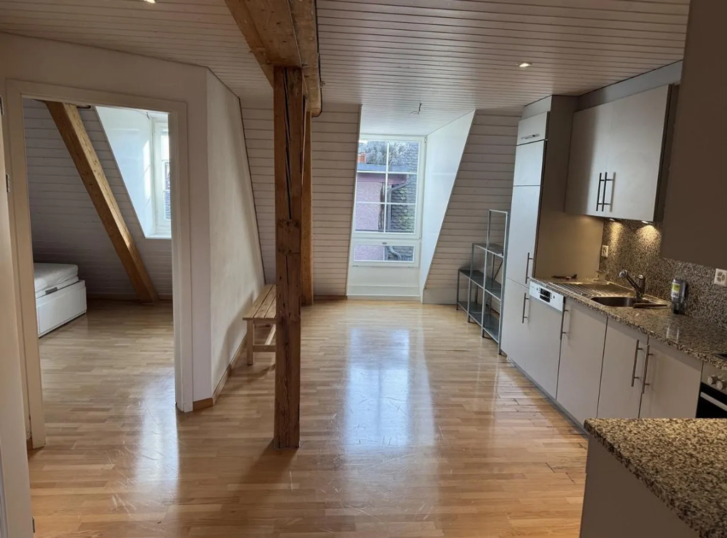 3,5-Zimmer Maisonette mit privater Dachterrasse in der Zürcher Altstadt - Foto 5 von 10