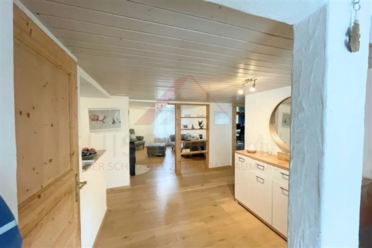 Stylish House for Large Family 14.5 Rooms, Harmony & Privacy - Photo 6 of 20