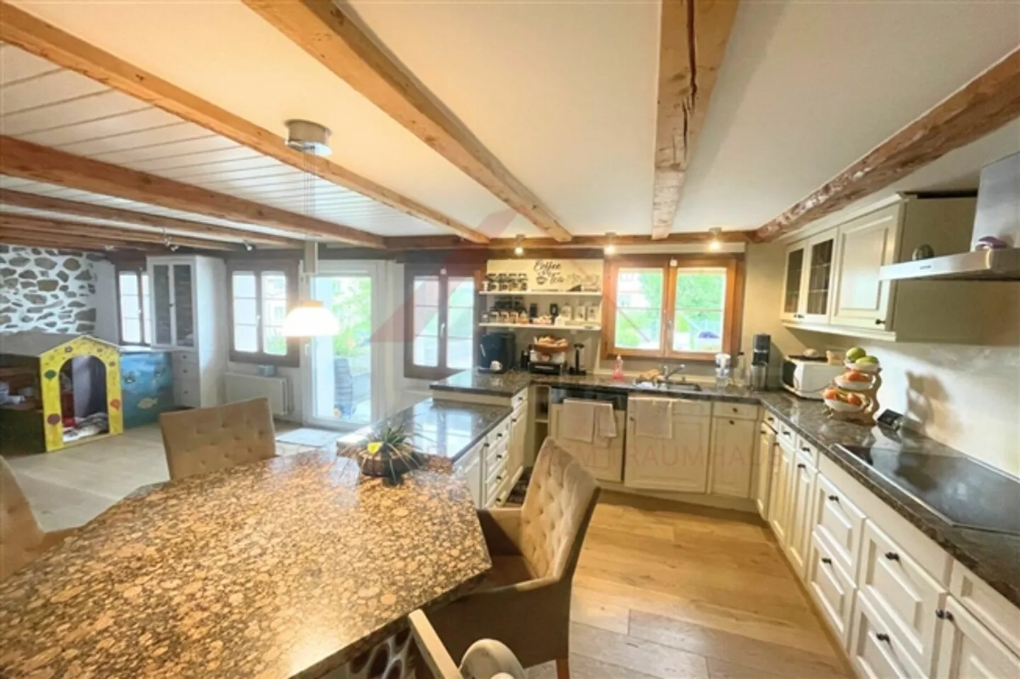 Stylish House for Large Family 14.5 Rooms, Harmony & Privacy - Photo 10 of 20