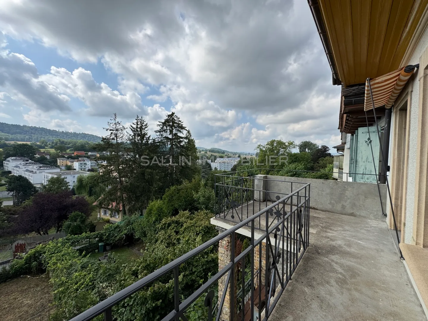 Apartment for rent - Photo 10 of 12