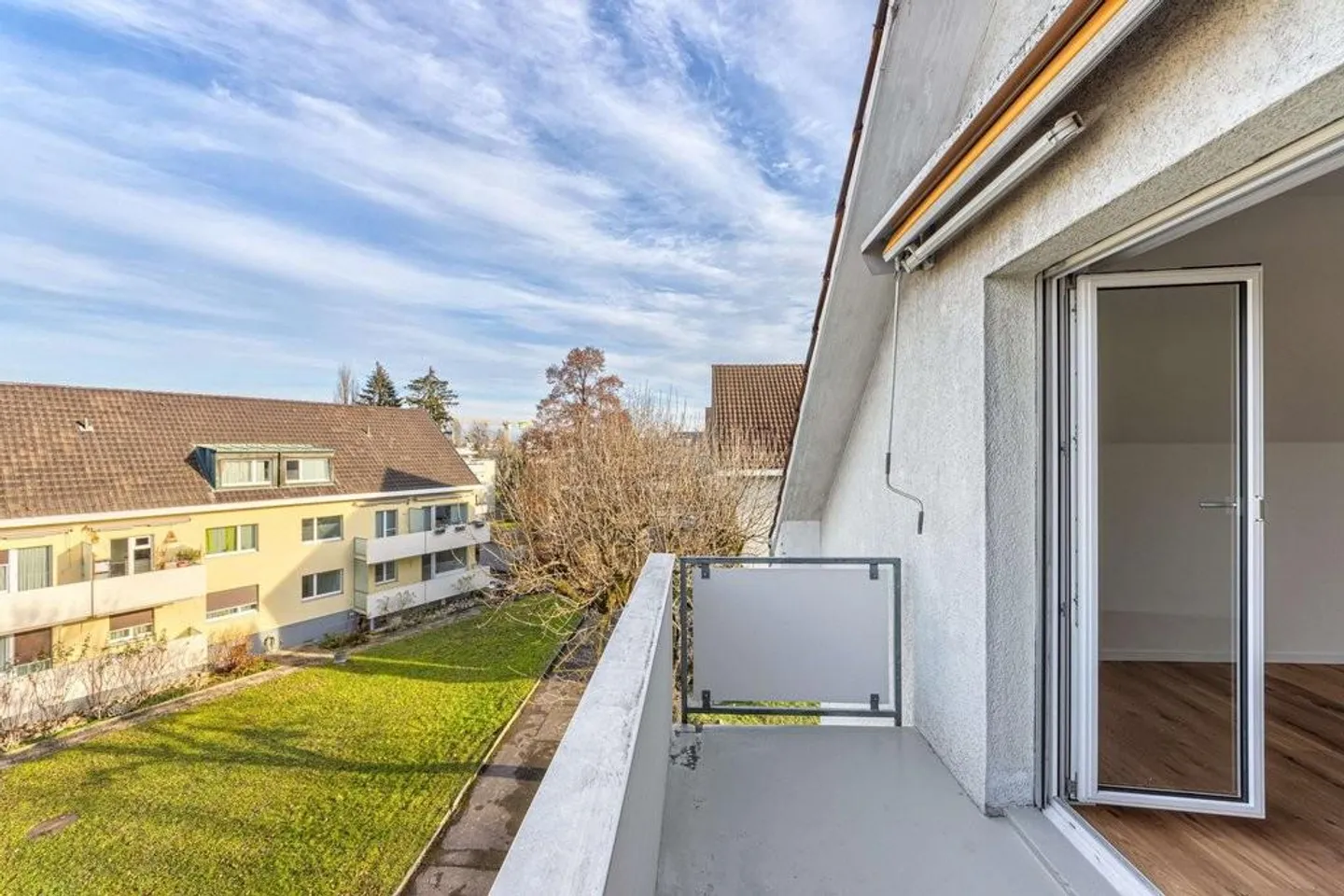 Family-friendly renovated apartment on the outskirts of the city - Photo 1 of 11