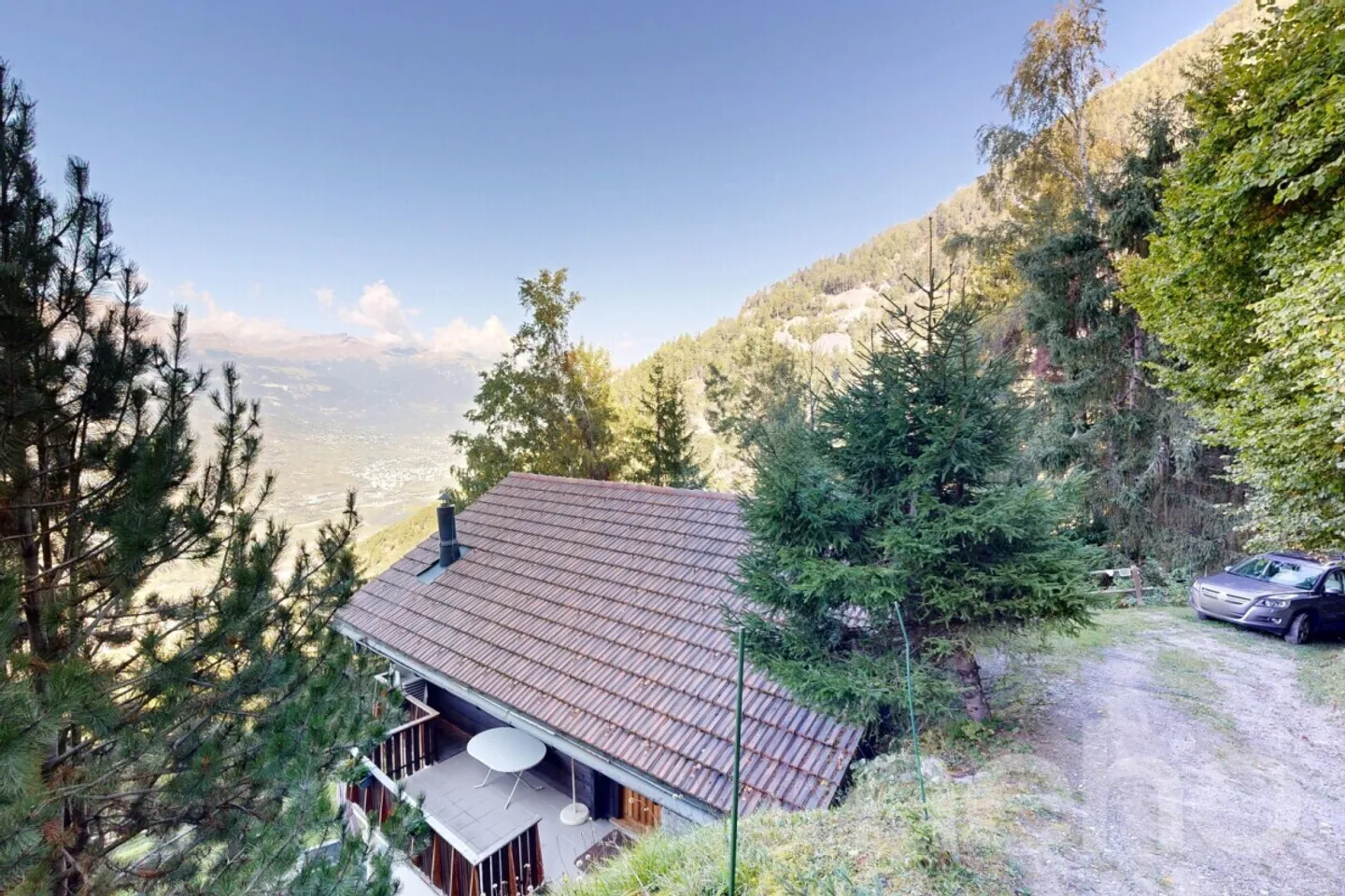 Charming chalet in excellent condition - Photo 4 of 12