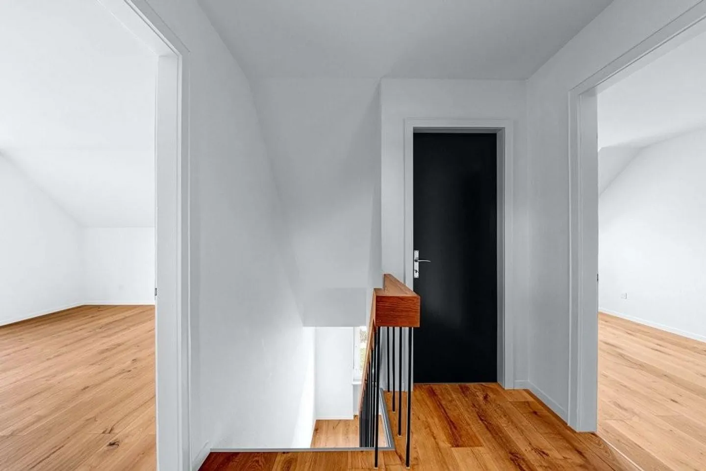 Family-friendly renovated apartment on the outskirts of the city - Photo 7 of 11