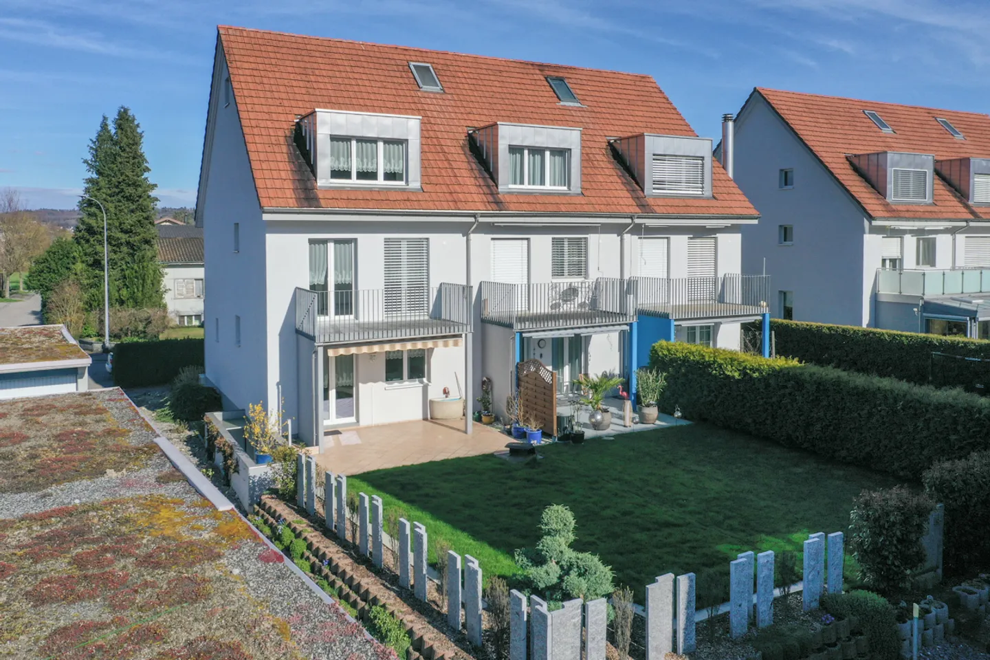 Charming Townhouse with Garden - Photo 8 of 13